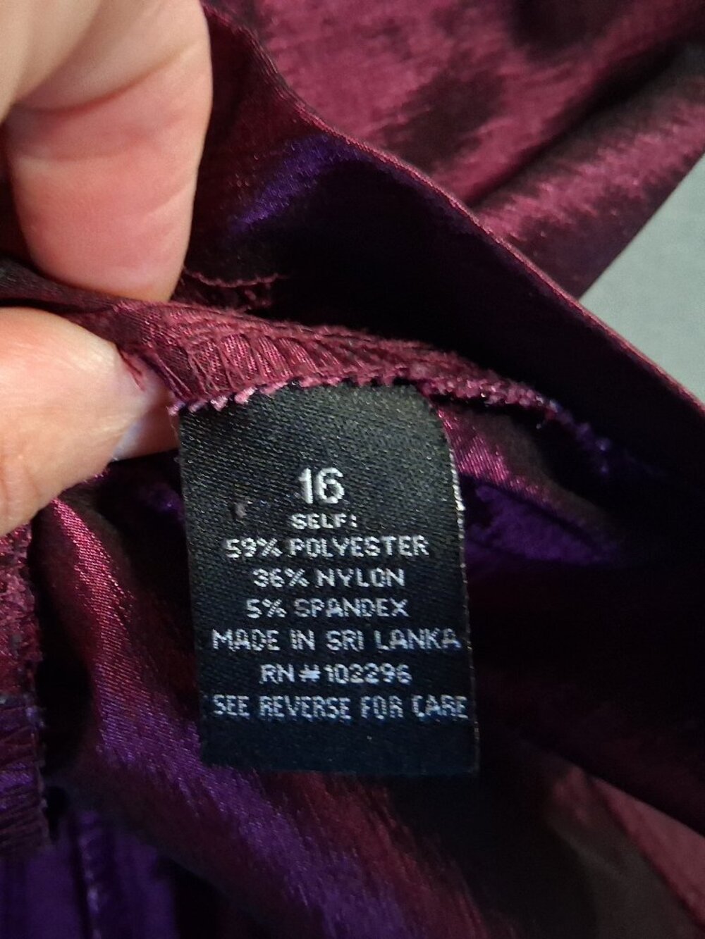 Collection Dress Barn Women's Purple Ruffled Blouse Size 16 Dressy Mobwife Shiny - Picture 3 of 6